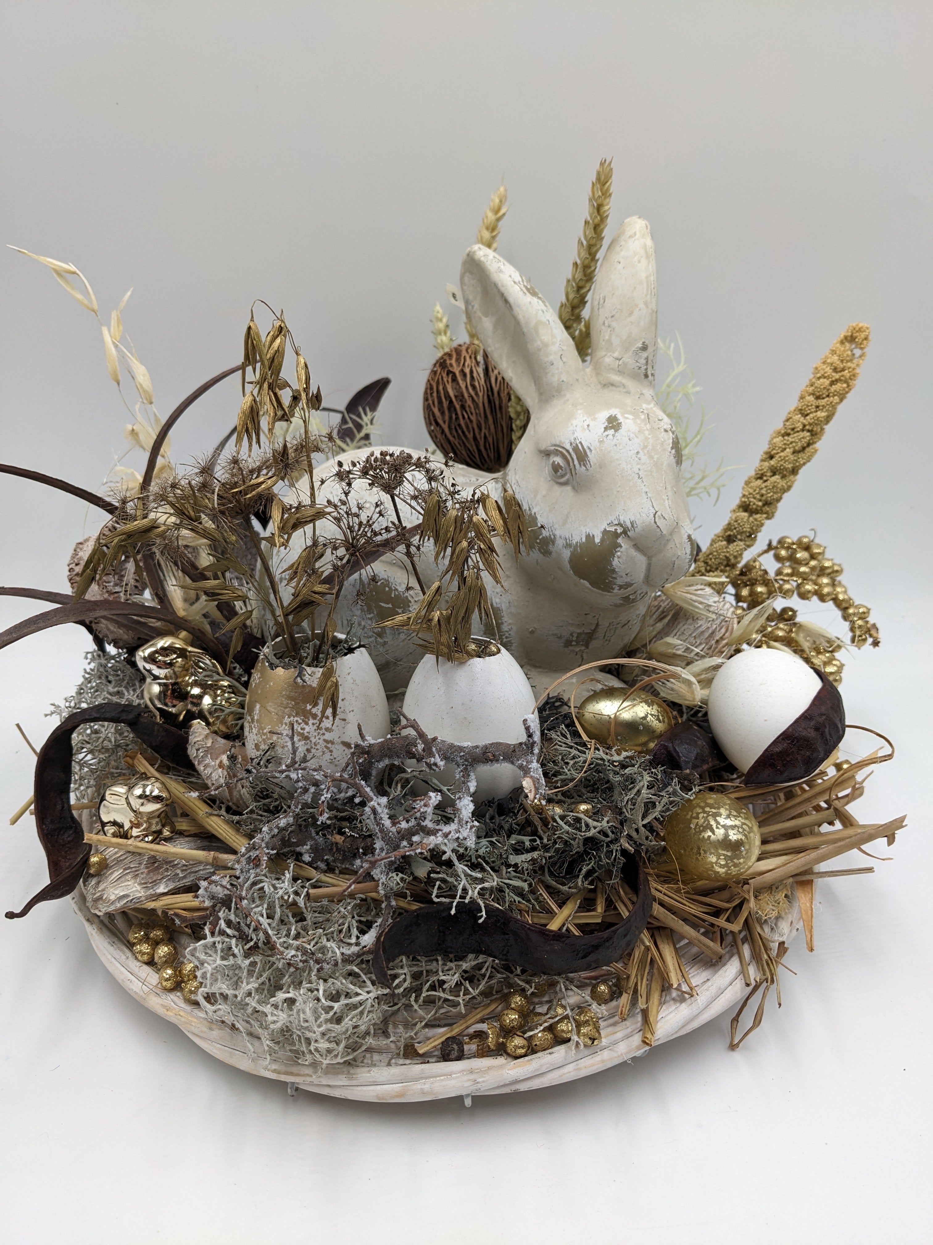 Ostergesteck Ei Hase Beeren creme – Myfleur Ostergesteck Ei Hase Beeren creme – Myfleur