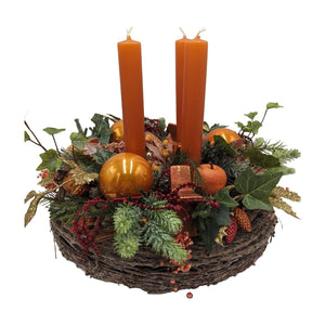 Freigestellt Adventskranz Kerzen Kugel Apfel Efeu orange gold