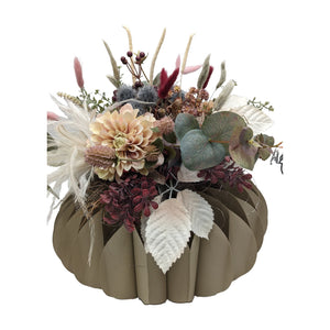 Freigestellt Frühlingsgesteck Ostergesteck Dahlie Gräser Eukalyptus rosa creme