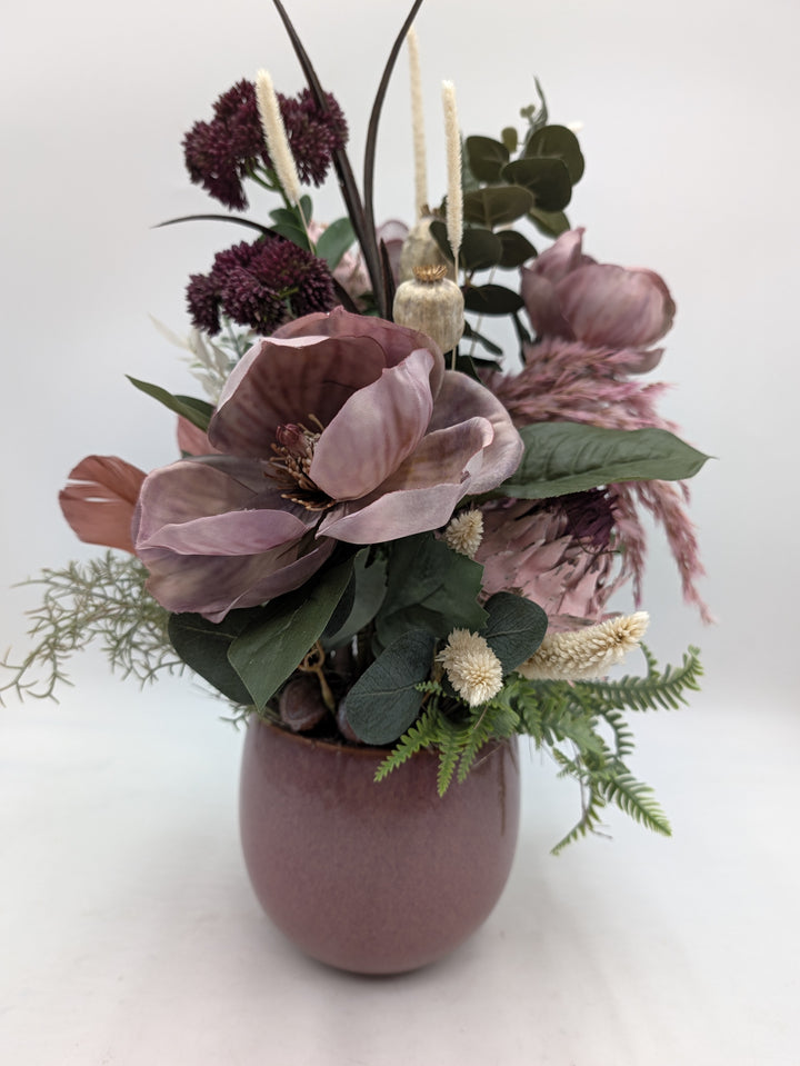 Herbstgesteck Magnolie Gräser Mohnkapseln altrosa bordeaux – Ansicht 6