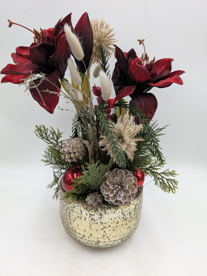 Weihnachtsgesteck Amaryllis Zapfen Tanne rot gold – Ansicht 3