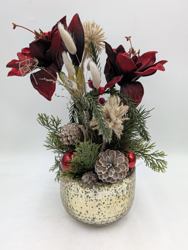 Weihnachtsgesteck Amaryllis Zapfen Tanne rot gold – Ansicht 4