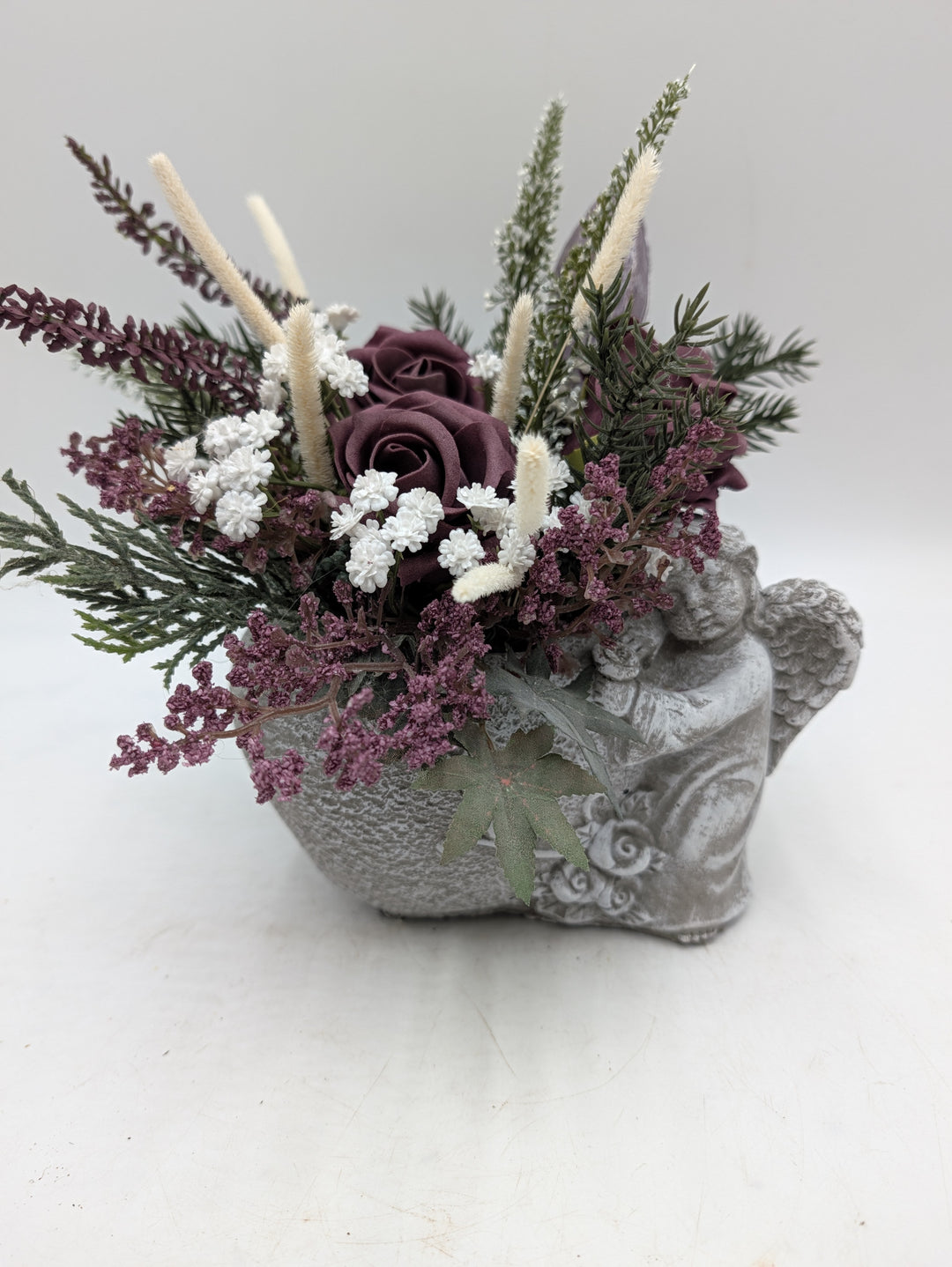 Trauergesteck Engel Rosen Heidekraut lila creme – Ansicht 6