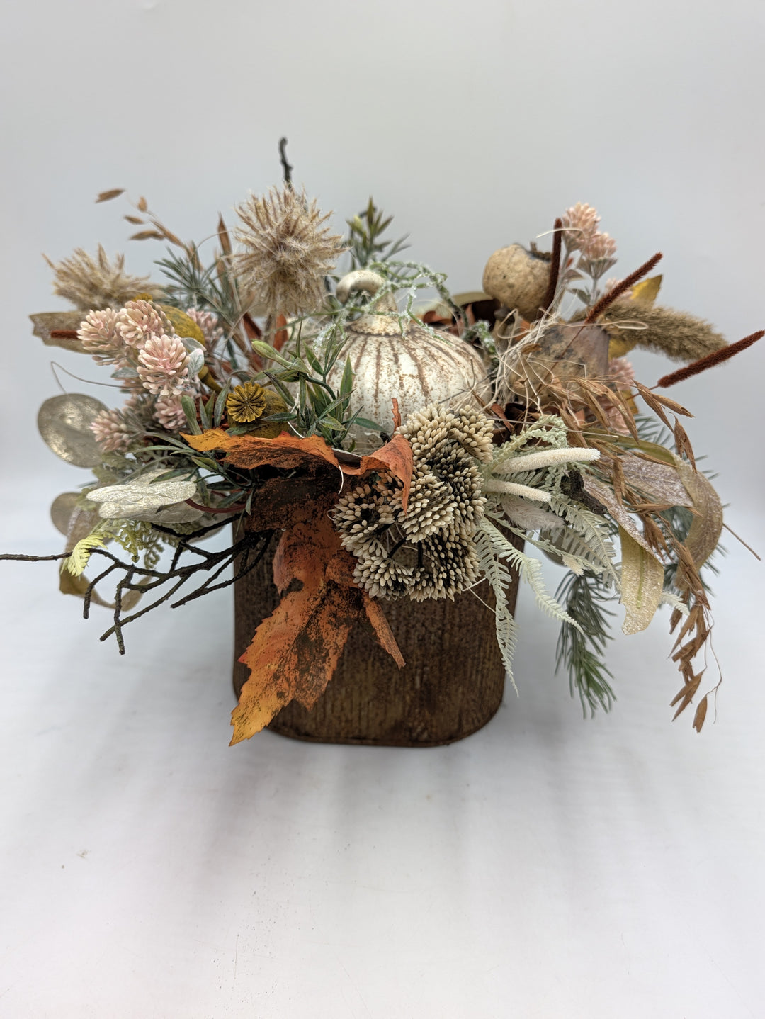Herbstgesteck Kürbis Gräser Herbstlaub creme rost – Ansicht 3