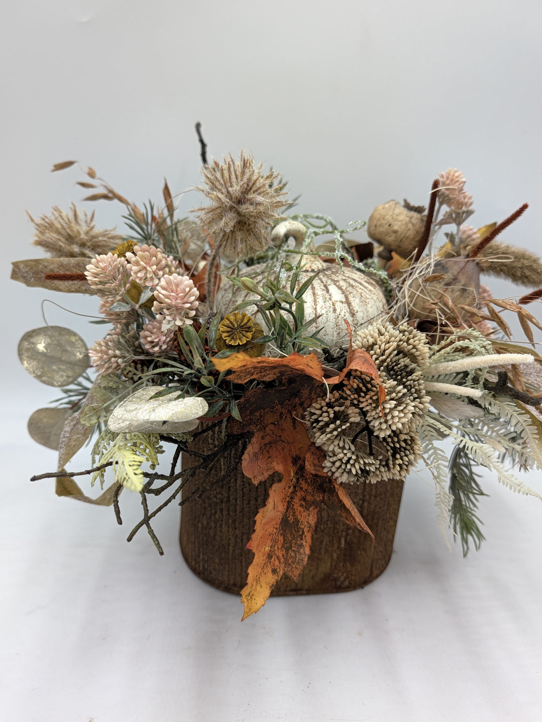 Herbstgesteck Kürbis Gräser Herbstlaub creme rost – Ansicht 6