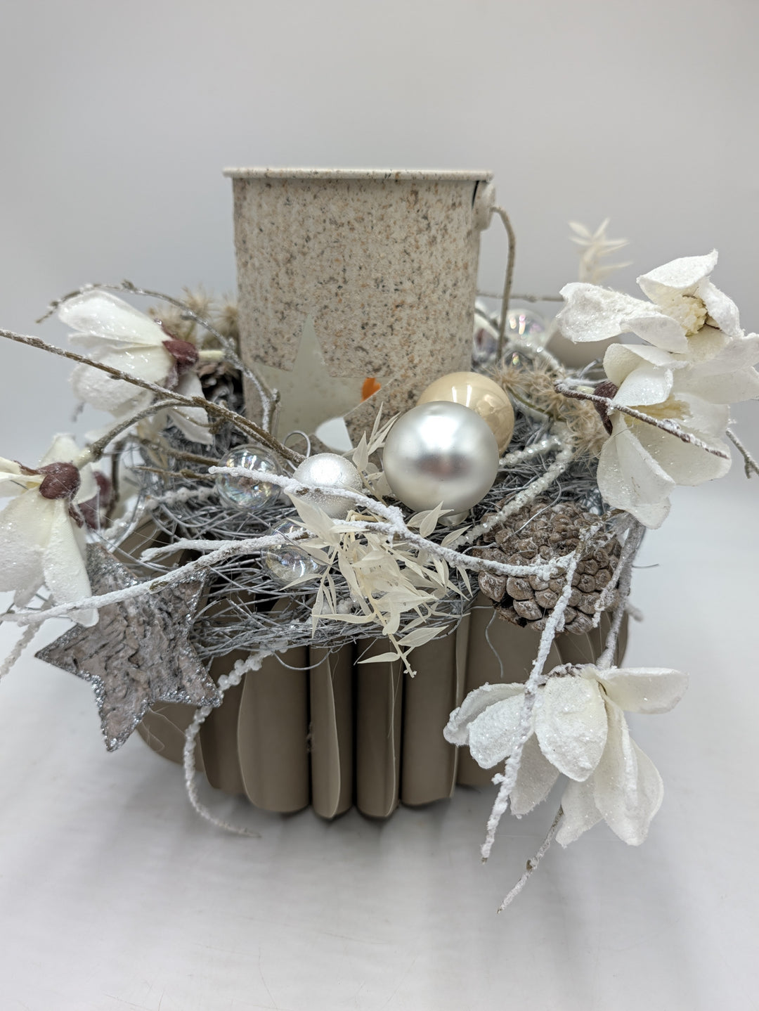 Wintergesteck Windlicht Magnolien Stern creme weiß – Ansicht 4