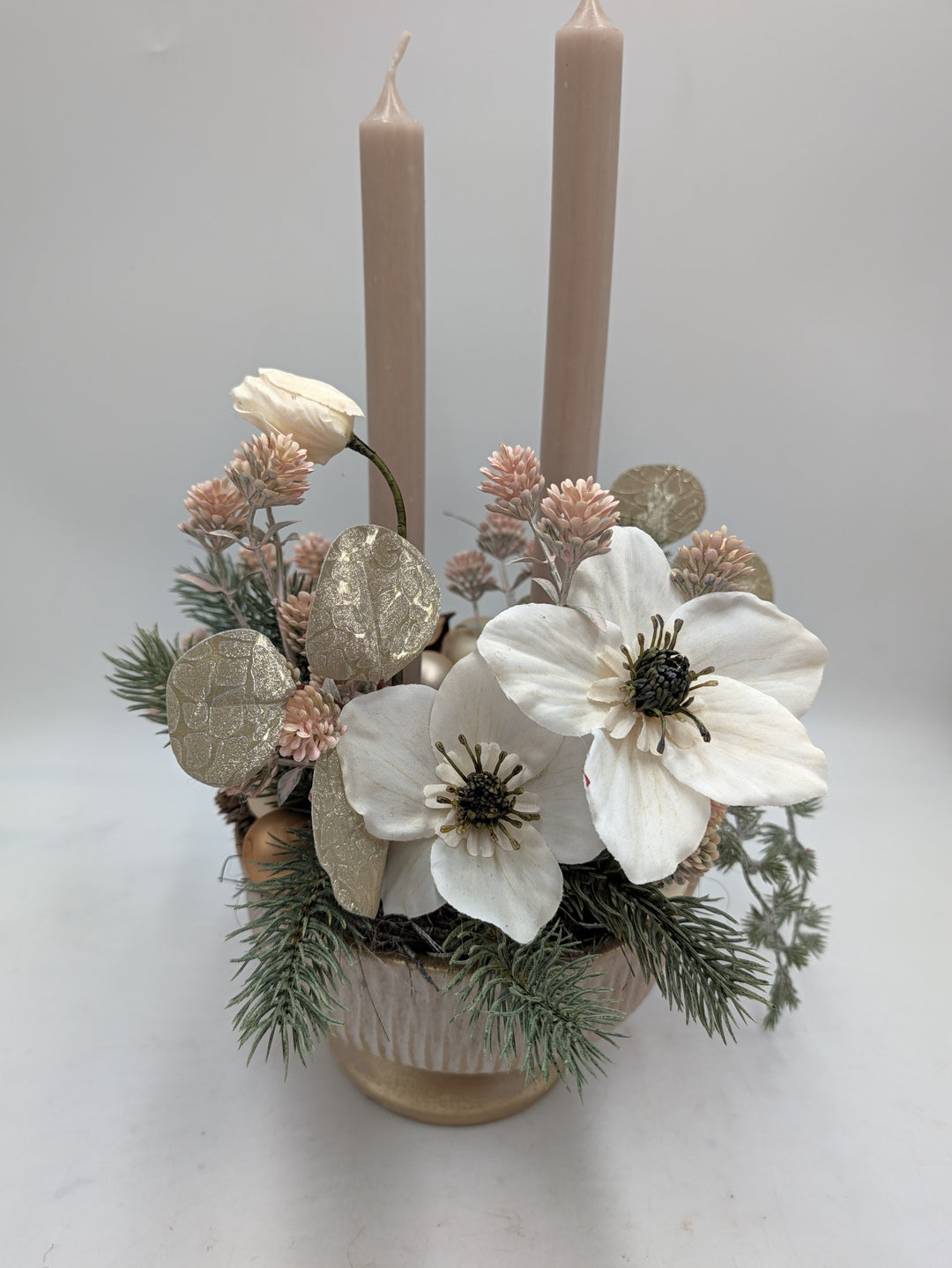Wintergesteck Christrosen Tanne Kerzen creme rosé – Ansicht 4