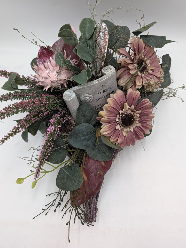 Trauergesteck Gerbera Protea Heide rosa grün – Ansicht 5