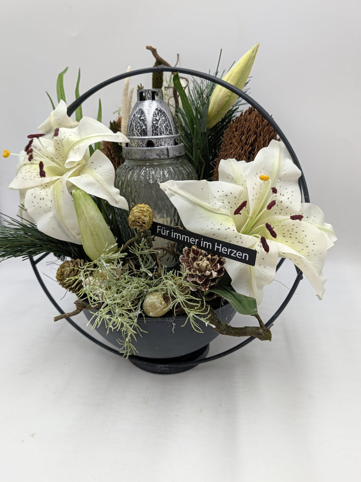 Grabgesteck Grablicht Lilien Zapfen weiß schwarz – Ansicht 4