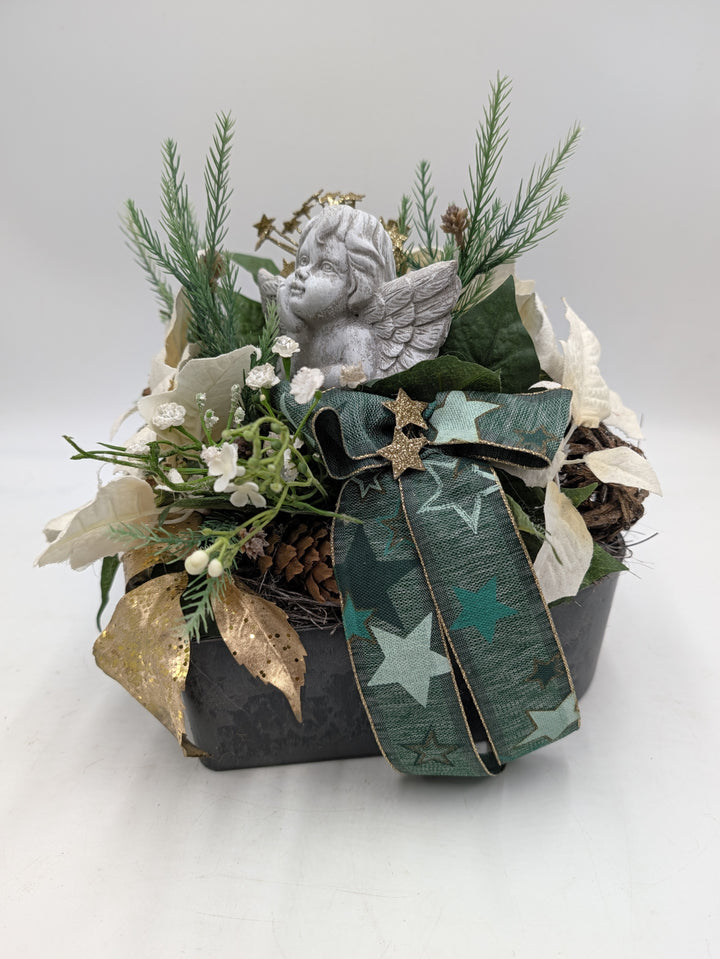 Trauergesteck Engel Weihnachtsstern creme grün Grabschmuck Winter – Ansicht 5