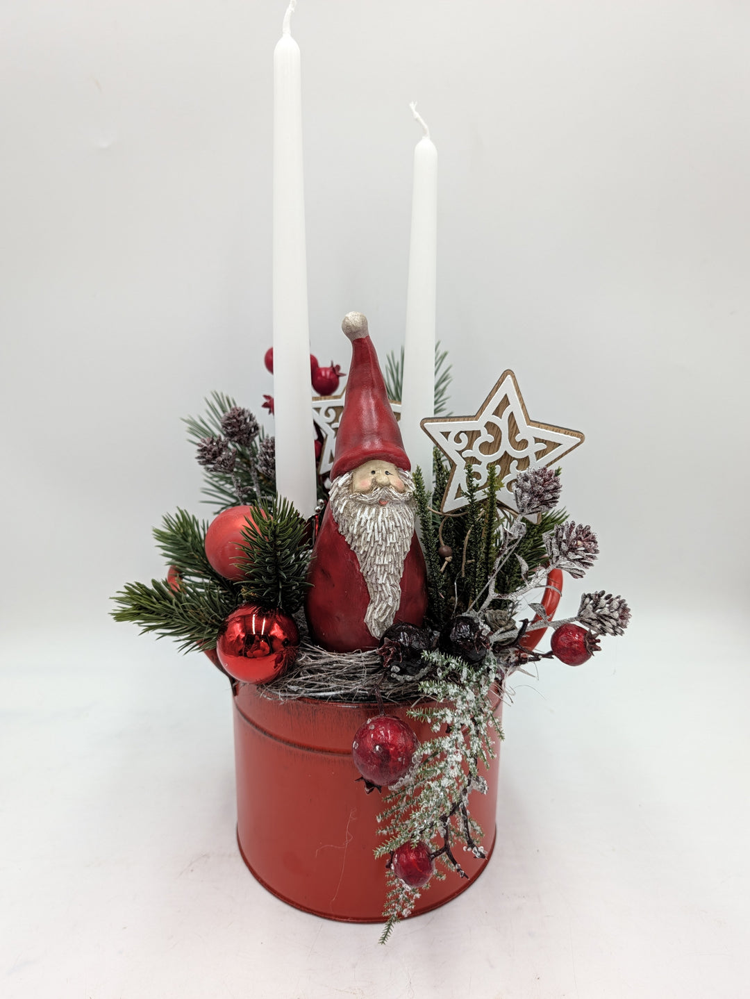 Weihnachtsgesteck Weihnachtsmann Kerzen Stern rot weiß – Ansicht 5