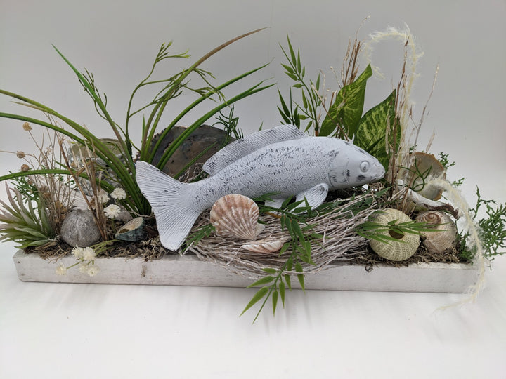 Sommergesteck Teelicht Schnecke Muschel Fisch Gräser silber