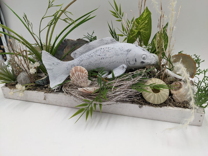 Sommergesteck Teelicht Schnecke Muschel Fisch Gräser silber