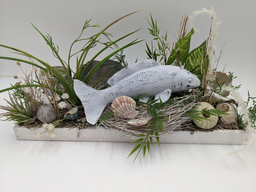 Sommergesteck Teelicht Schnecke Muschel Fisch Gräser silber