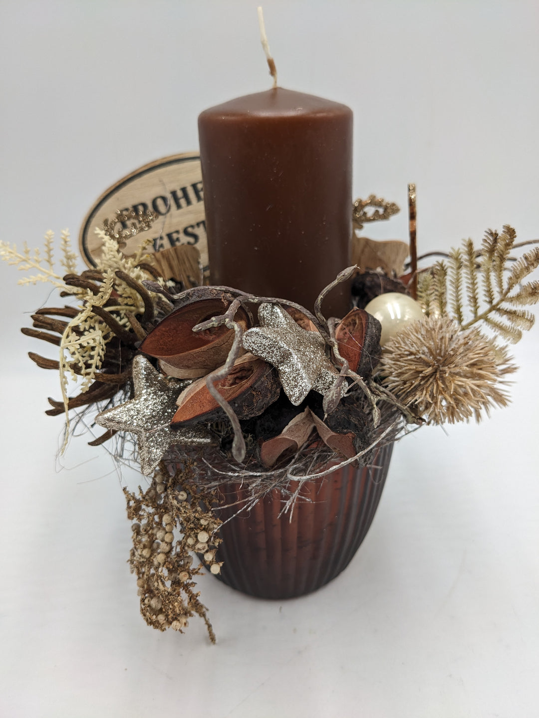 Weihnachtsgesteck Kugel Stern Hirsch braun