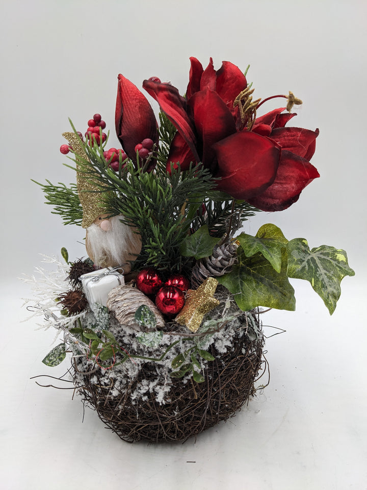 Weihnachtsgesteck Kugel Stern Weihnachtsmann rot