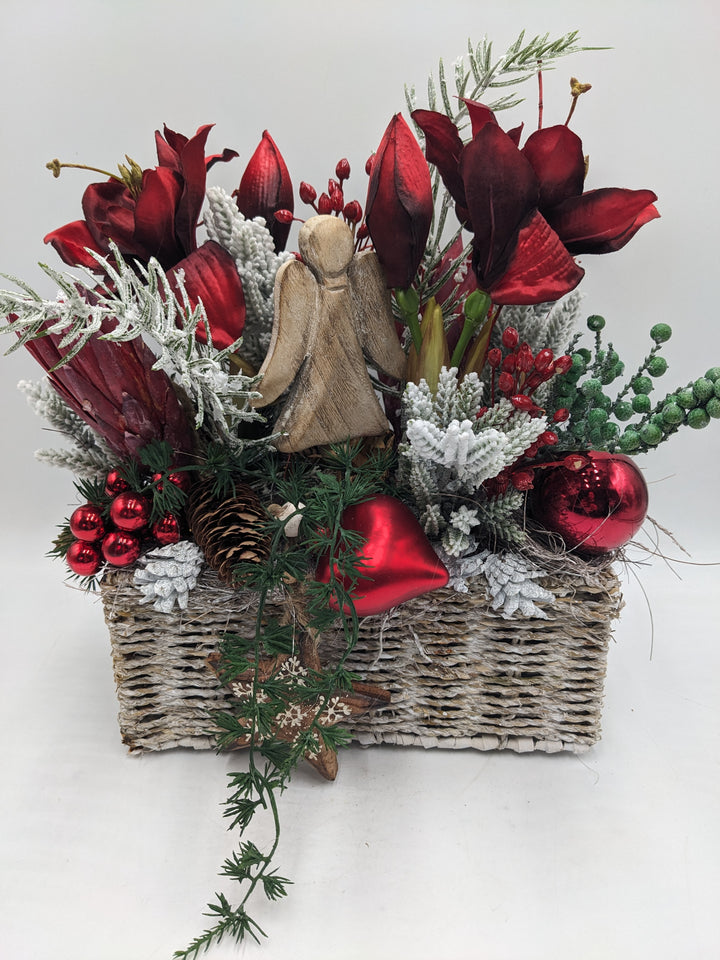 Weihnachtsgesteck Kugel Engel Amaryllis rot