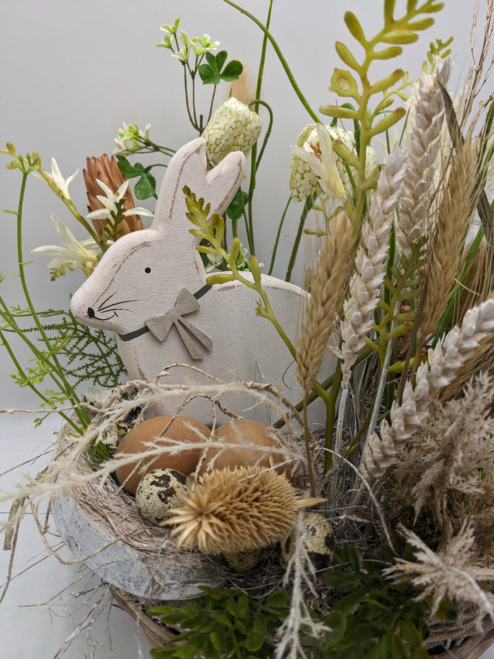 Ostergesteck Ei Hase Schachbrettblume weiß