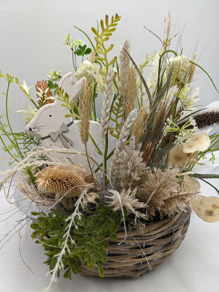 Ostergesteck Ei Hase Schachbrettblume weiß