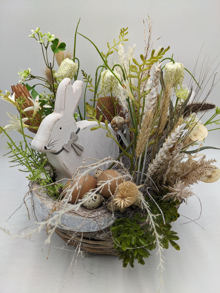 Ostergesteck Ei Hase Schachbrettblume weiß
