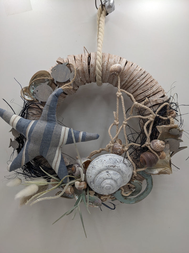 Türkranz Schnecke Seestern Fisch blau