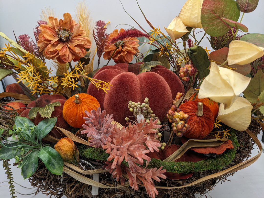 Herbstgesteck XXL beleuchtet Kürbis Physalis orange