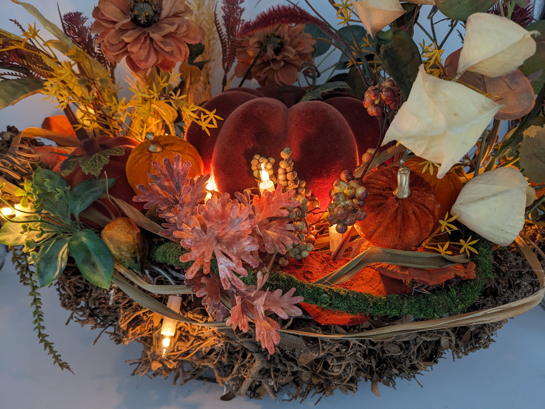 Herbstgesteck XXL beleuchtet Kürbis Physalis orange
