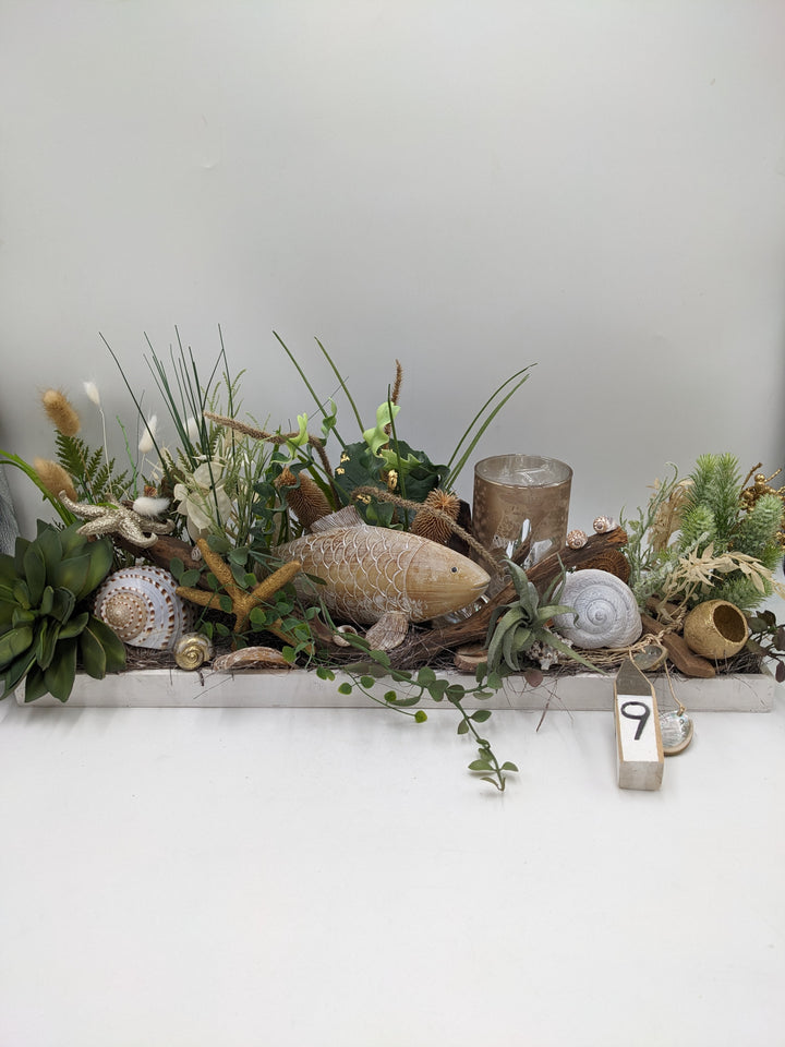 Sommergesteck maritim Teelicht Schnecke Seestern creme