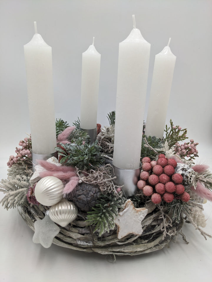Adventskranz Kugel Stern Zapfen rosa