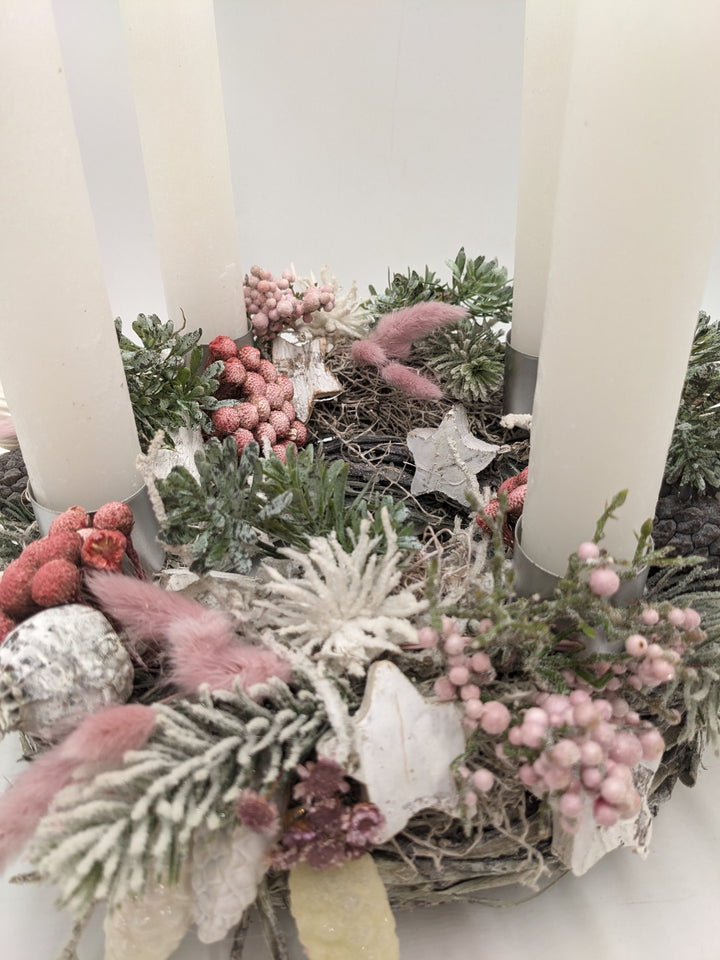 Adventskranz Kugel Stern Zapfen rosa