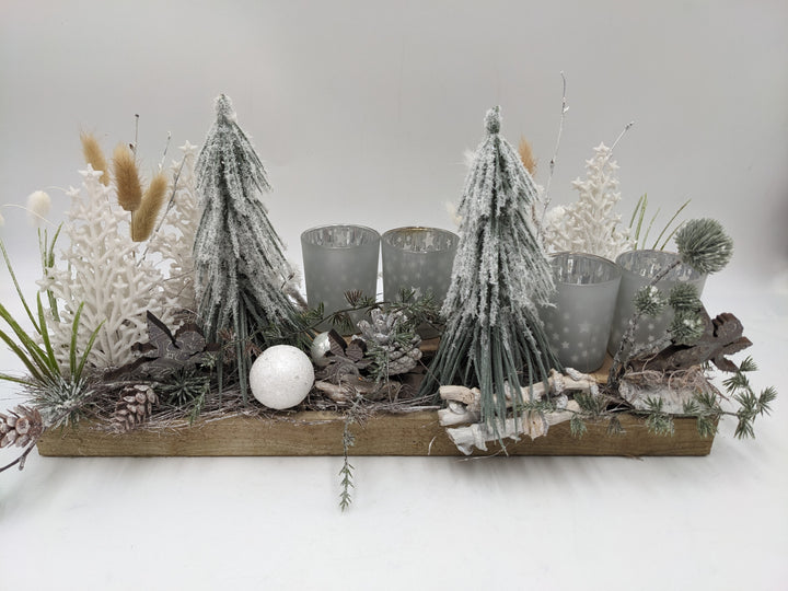 Weihnachtsgesteck Teelicht Kugel Zapfen weiß