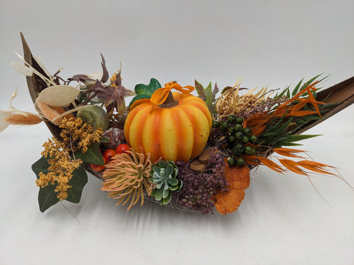 Herbstgesteck Kürbis Schnecke Sukkulente orange