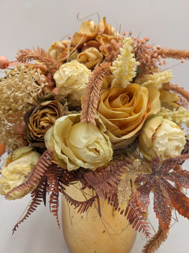 Sommergesteck Rose Hortensie kupfer