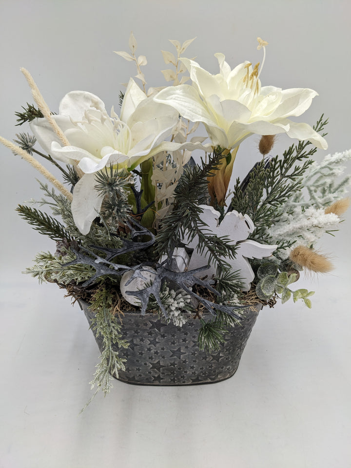 Weihnachtsgesteck Kugel Engel Amaryllis weiß