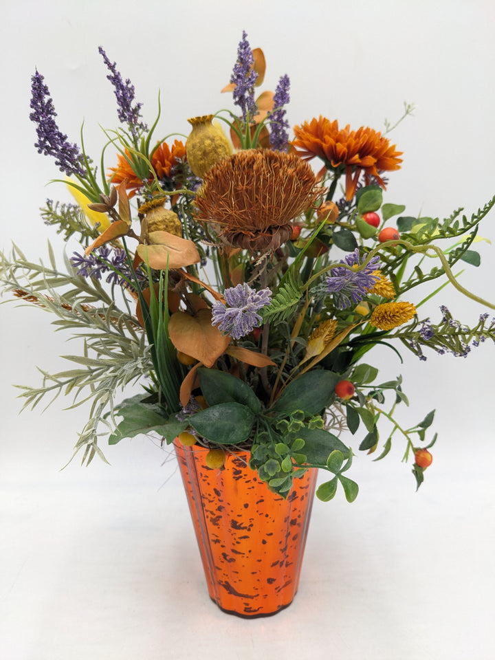 Sommergesteck Lavendel Gerbera orange