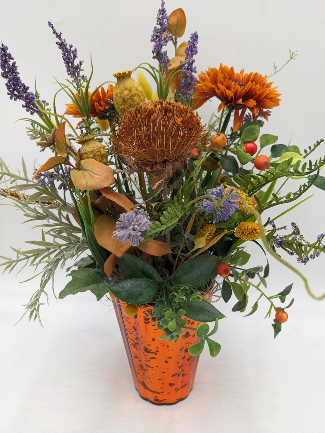 Sommergesteck Lavendel Gerbera orange