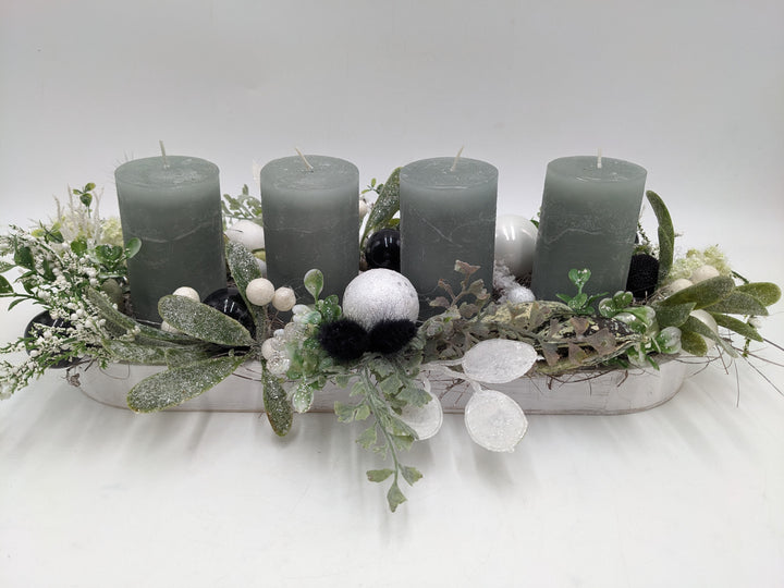 Adventsgesteck Kugel Mistel salbei