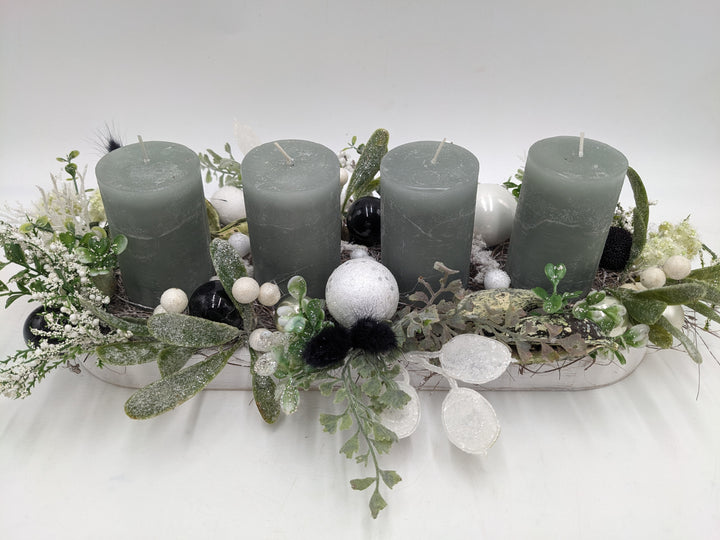 Adventsgesteck Kugel Mistel salbei