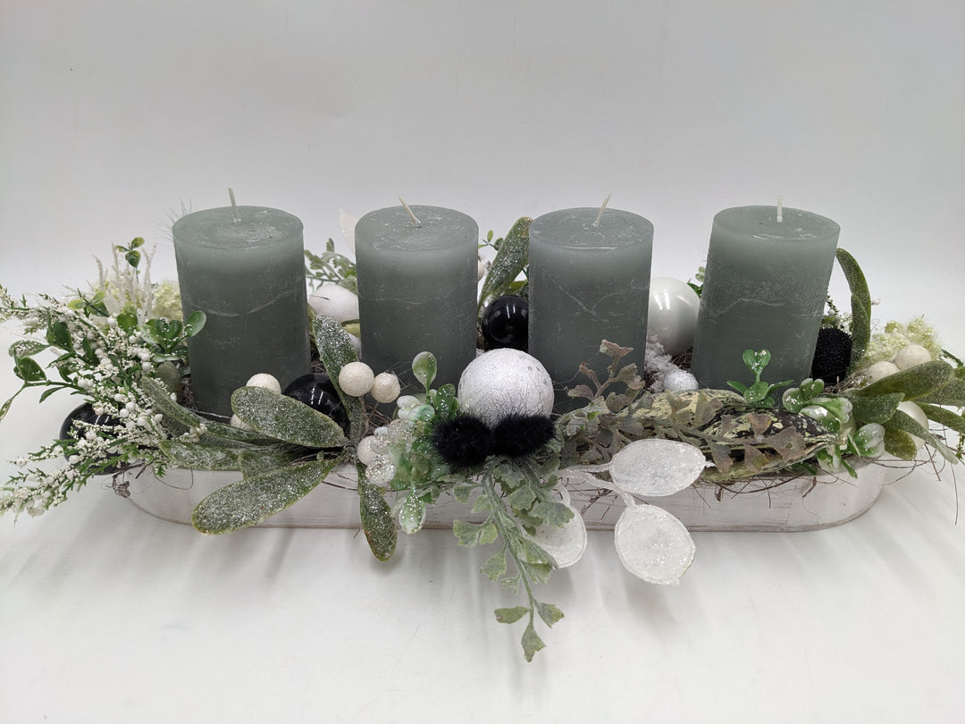Adventsgesteck Kugel Mistel salbei