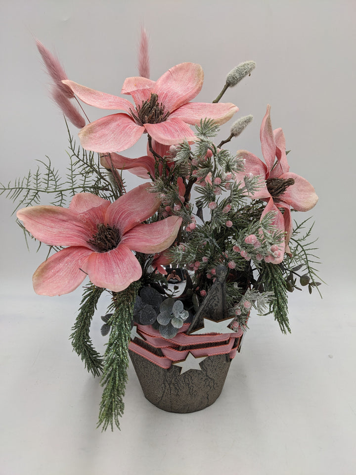 Weihnachtsgesteck Kugel Stern Magnolie rosa