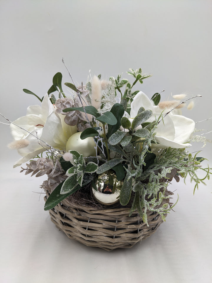 Weihnachtsgesteck Kugel Amaryllis Salbei weiß