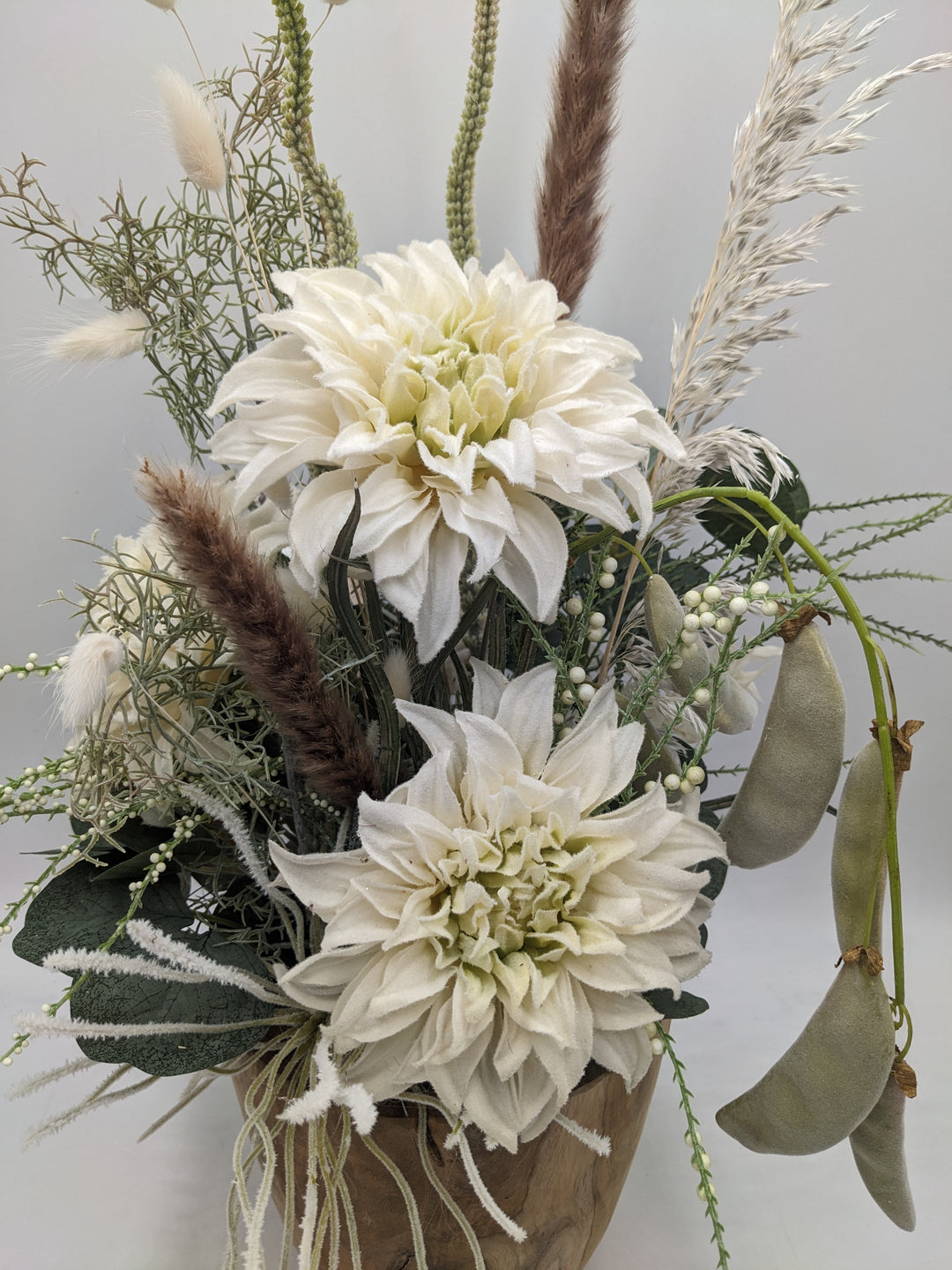 Herbstgesteck Spider Chrysantheme creme