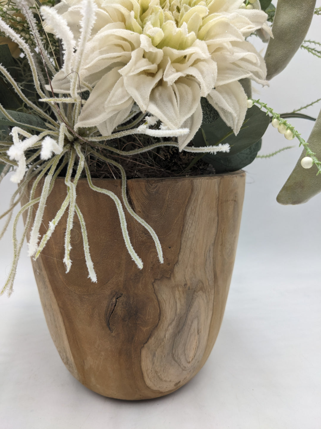 Herbstgesteck Spider Chrysantheme creme
