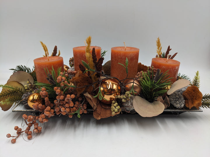 Adventsgesteck Kugel Stern Beeren orange