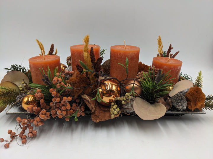 Adventsgesteck Kugel Stern Beeren orange