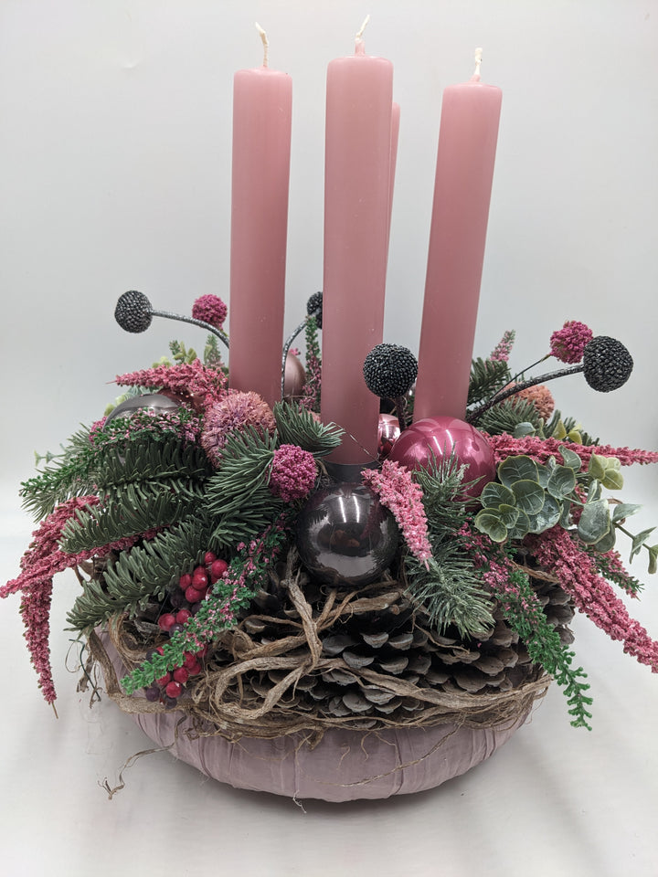 Adventskranz Kugel Zapfen Heide altrosa