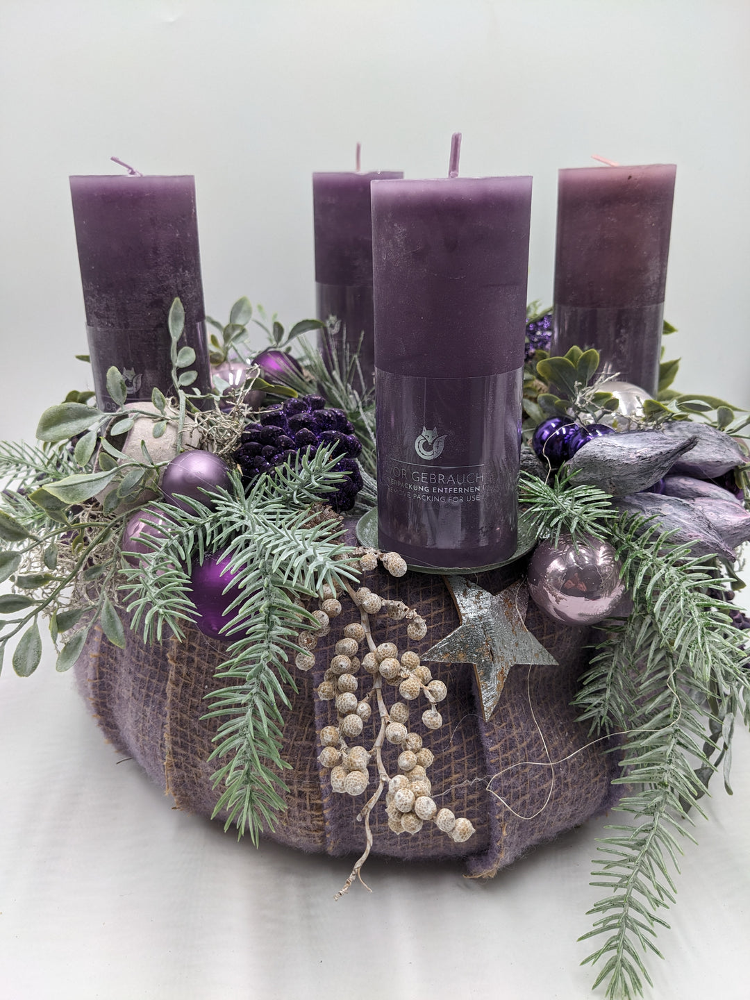 Adventskranz Kugel Zapfen Stern lila