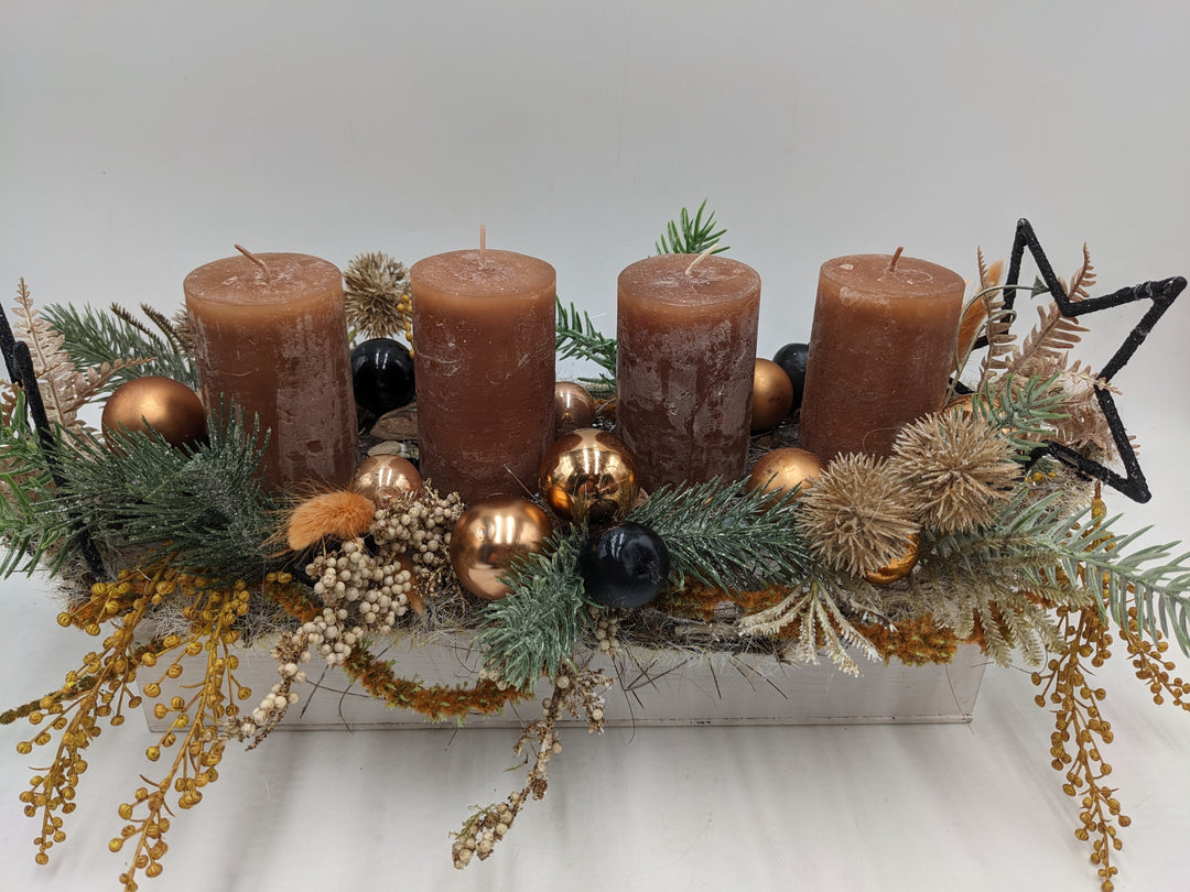 Adventsgesteck Kugel Stern Beeren occer