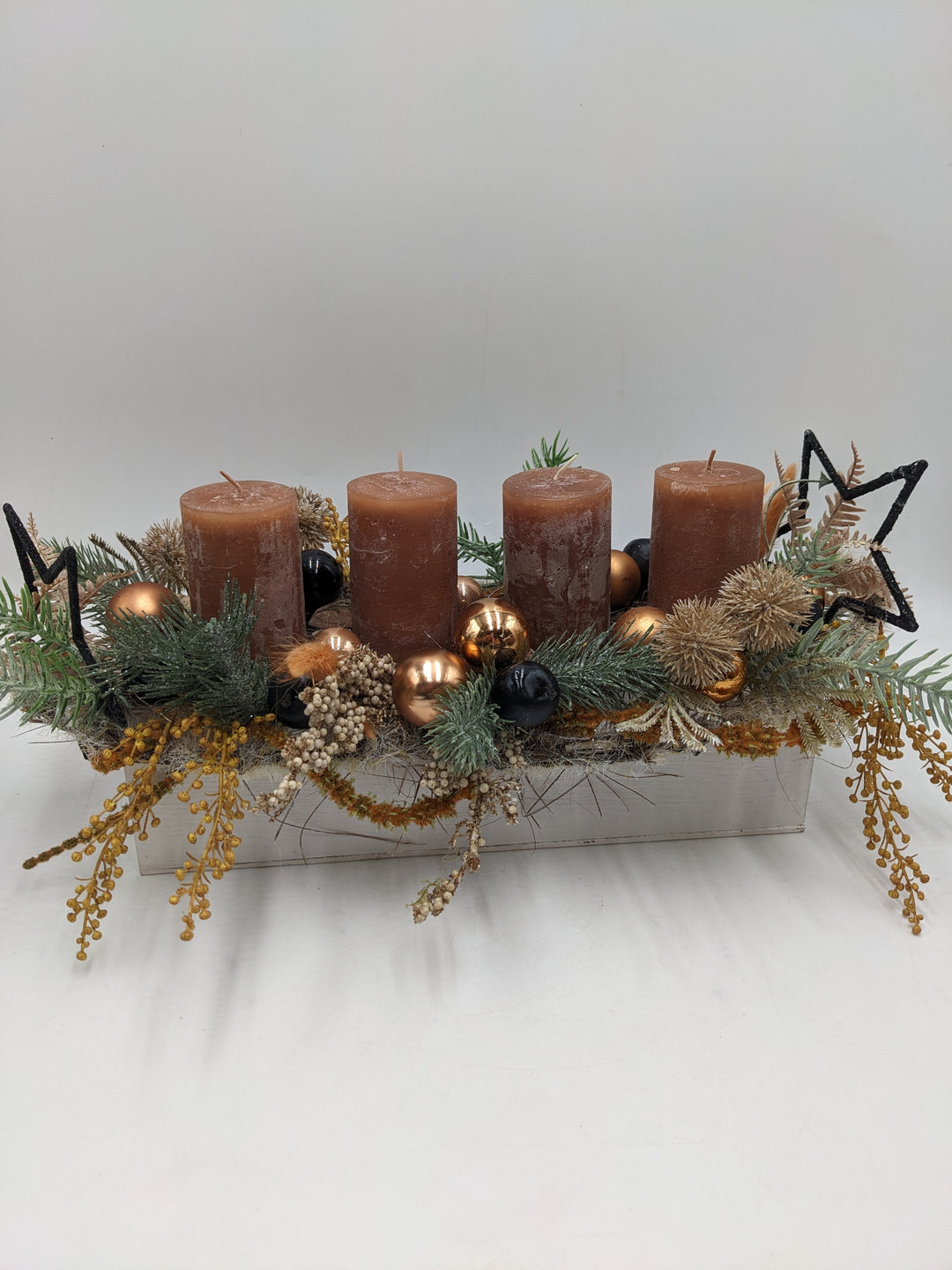 Adventsgesteck Kugel Stern Beeren occer