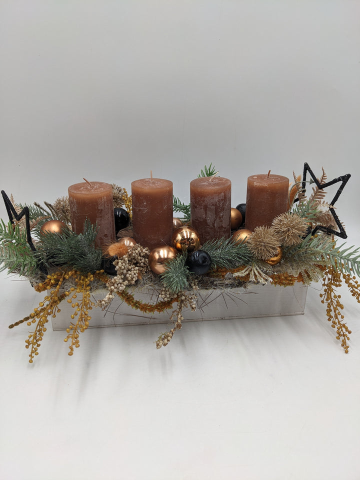Adventsgesteck Kugel Stern Beeren occer